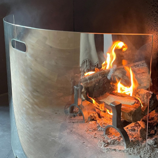 Pantalla de protección contra incendios Velum XL para chimeneas y estufas de leña - Capska